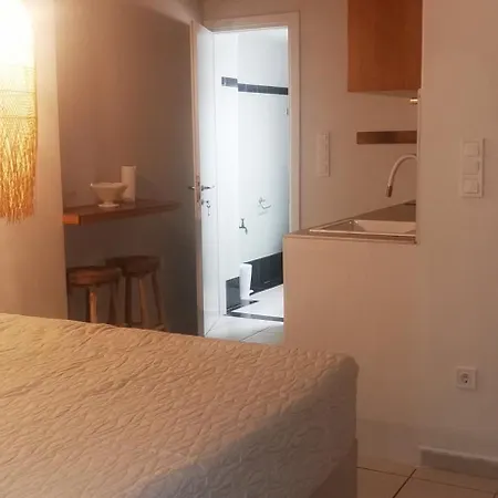 Mairy Apartment Ano Syros